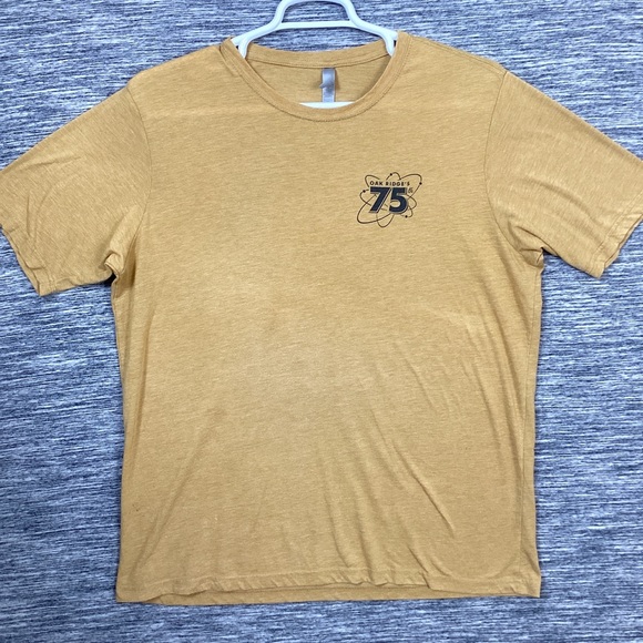 Vintage Men’s Yellow Tee OAK RIDGE’S 75th MANHATTAN PROJECT - Picture 1 of 6